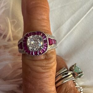 Elegant Silver and Pink Gemstone Ring